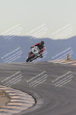 media/Sep-21-2025-Race Pace (Sun) [[98bf33ef95]]/Non Verified/1-Turns 9 and 10 (8am)/